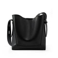Bolsa Feminina de Ombro em Couro - Modelo casual